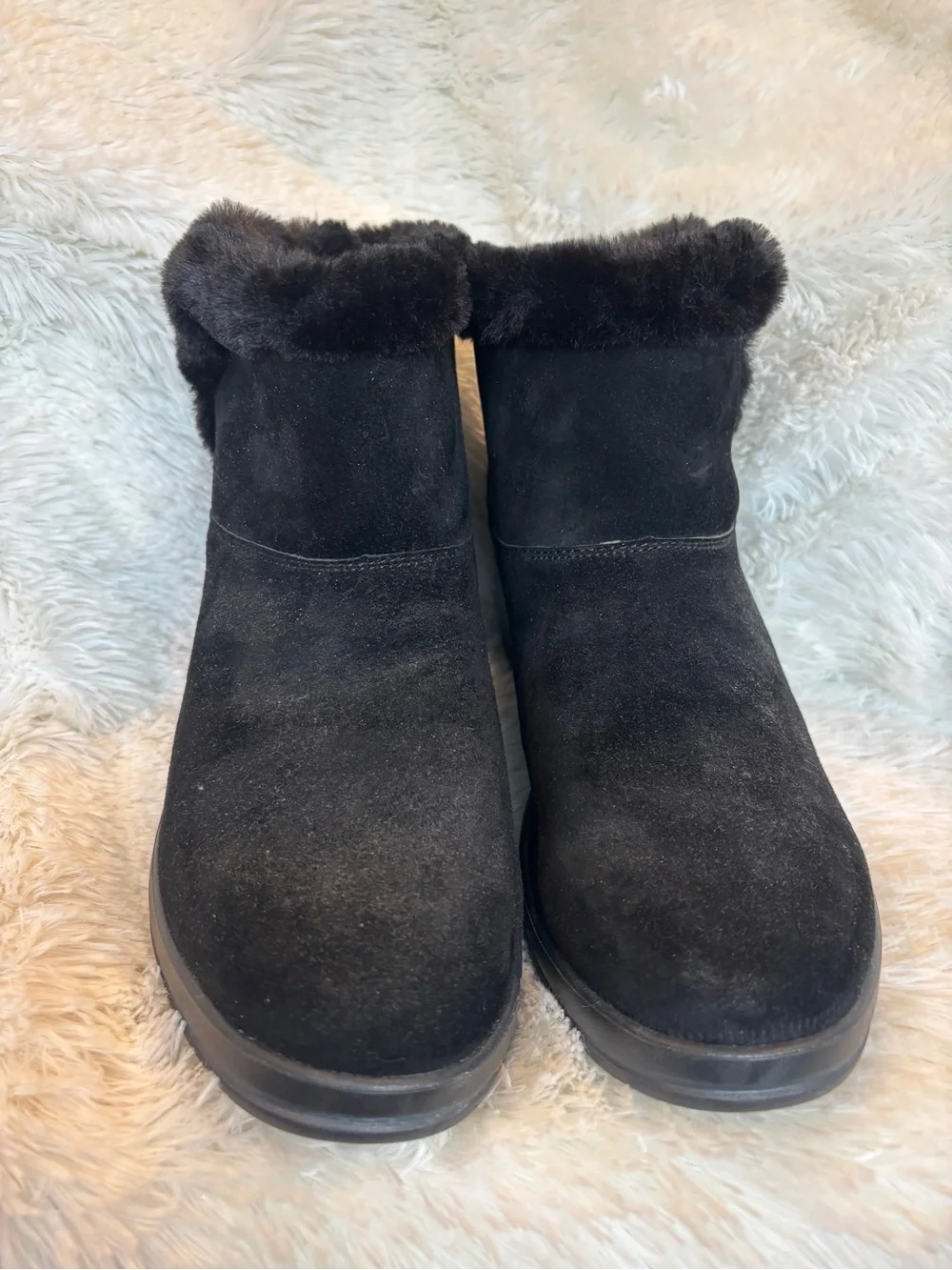 Skechers Arch Fit Black Suede Faux Fur Wedge Ankle Boots Women's 11